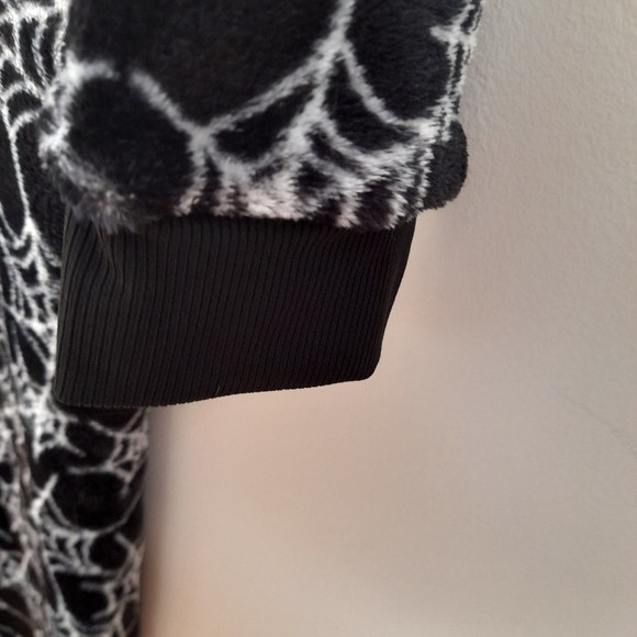 Halloween Spider Web Onesie XS/S - Picture 5 of 6